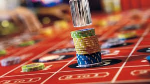 sorototo live dealer table with real-time video feed and betting interface